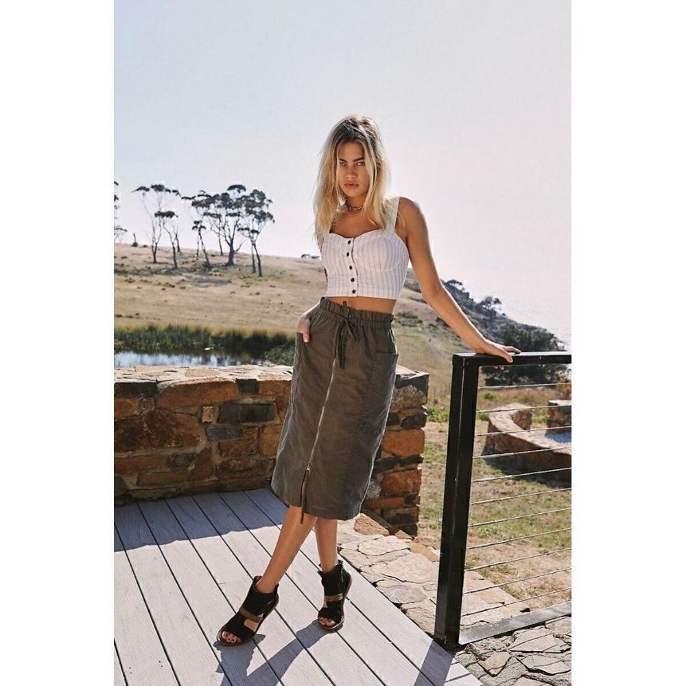 NEW FREE PEOPLE JUST THE GIRL UTILITY SKIRT MIDI SKIRT ARMY GREEN